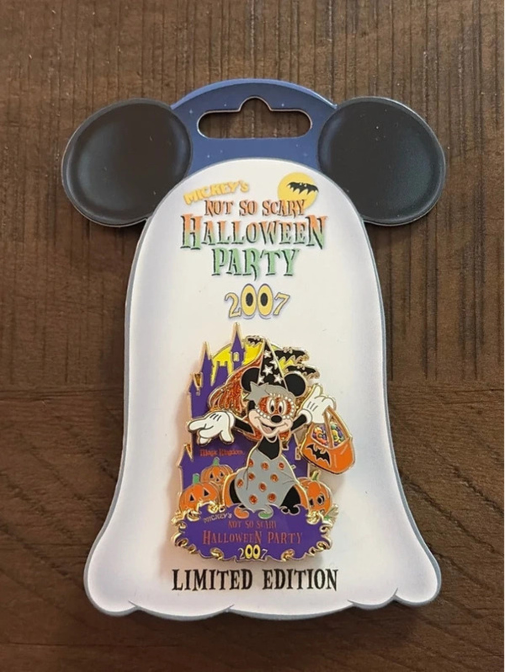 Disney WDW 2007 mnsshp Princess Minnie Halloween LE 2000 Pin Original Card